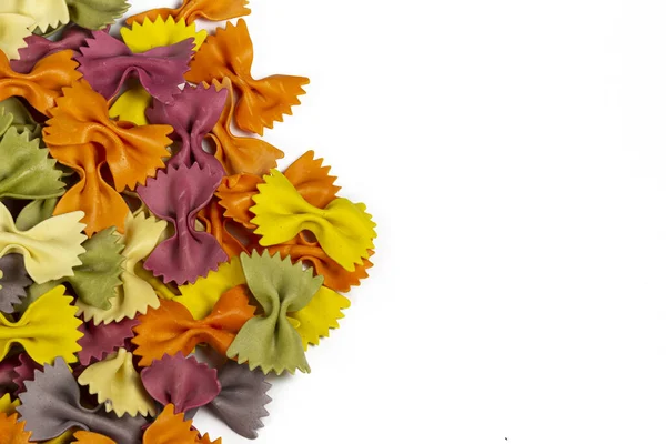 Pasta Italiana Cruda Multicolor Farfalle Sobre Fondo Blanco Con Espacio — Foto de Stock