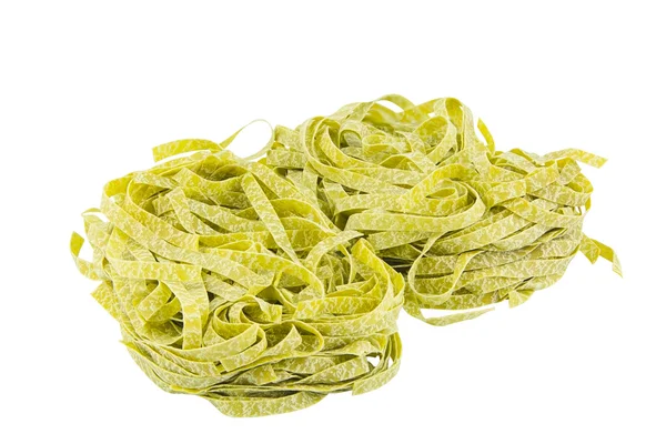 Deliciosa tagliatelle verde aislado en blanco —  Fotos de Stock