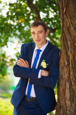 damat peçe gülümseyen