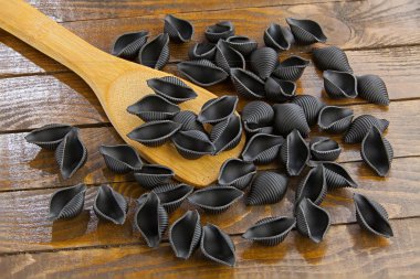  İtalyan makarna Neri 