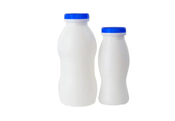 Bouteille blanche pour produits laitiers isolée sur blanc — Photo