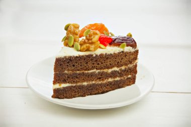 çilek ile lezzetli peynirli kek 