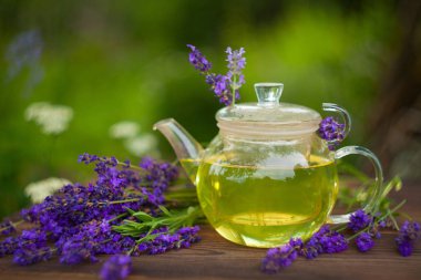 yeşil çay güzel çaydanlık