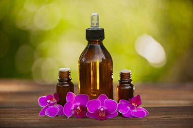 Güzel Cam masaya orkide çiçek özü