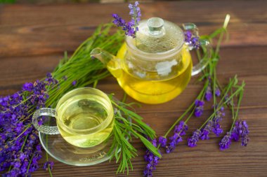 masada güzel cam kase lezzetli yeşil çay