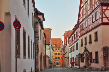 Rothenburg ob der Tauber 'in güzel Deutsch caddesi