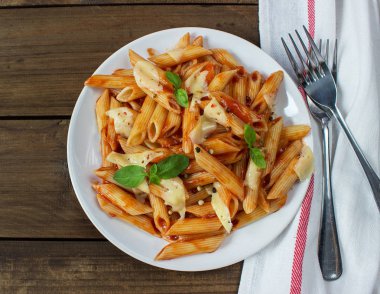 domates soslu Penne makarna