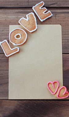 Kalp şekli ve word ile arka plan seviyorum Sevgililer Metin için yer ile ev yapımı kurabiye