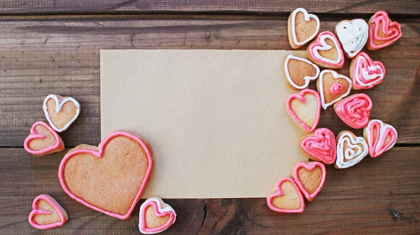 arka plan ile kalp şekli Sevgililer ev yapımı kurabiye ile metin için yer