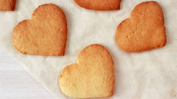 Kalp şekli Sevgililer ev yapımı kurabiye