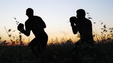 Boks eğitim açık havada