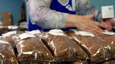 çıkartmalar buğday ile paketleri uygulayarak