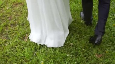 Gelin ve damat yavaş mo yürüyüş