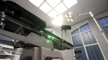 Modern ameliyat masasına yamaç modern bir hastanede değiştirir