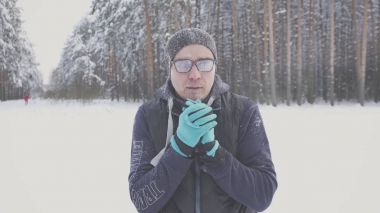 donma ve soğuk biri parkta