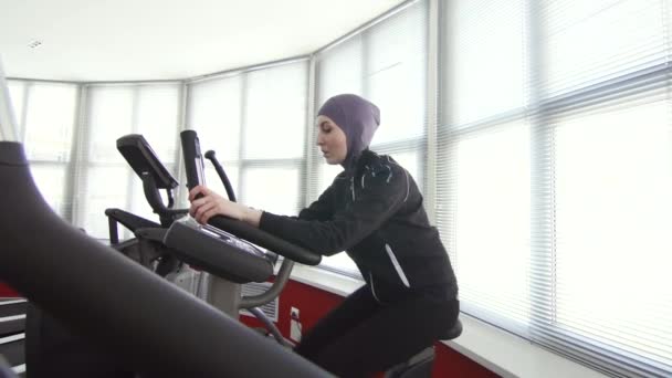 Bike simulator in the gym — Stock Video