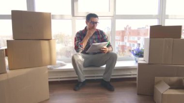 stres içinde yalnız adam