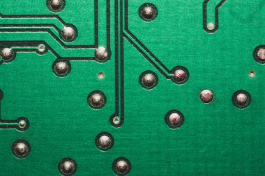 Elektronik devre kartı soyut arkaplan. Bilgisayar ana kartı kapat. Modern teknolojiler. Bağlantıları ve izleri olan mikro elementler. Akıllı teknoloji.