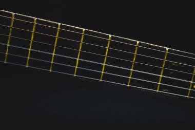Akustik gitar yakası. Gitar telleri makro. müzik aleti