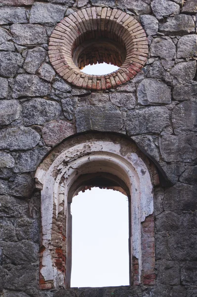 Fenster Ziegelmauer Eines Alten Zerstörten Gebäudes — Stockfoto