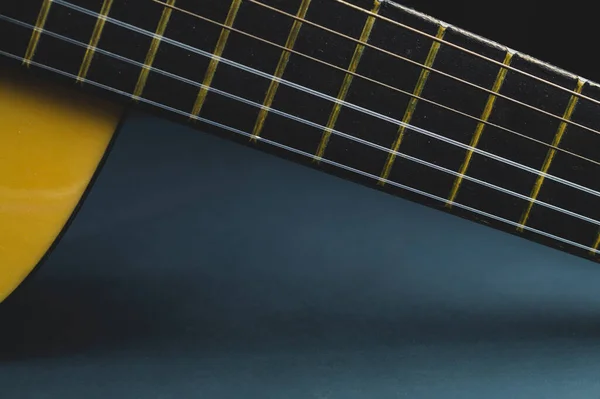 Pescoço Guitarra Acústica Perto Macro Cordas Guitarra Instrumento Musical — Fotografia de Stock
