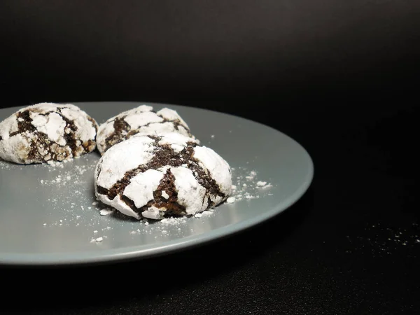 อคโกแลตโฮมเมด บราวน อคโกแลตในน าตาลผงในพ นหล อกโฟก — ภาพถ่ายสต็อก
