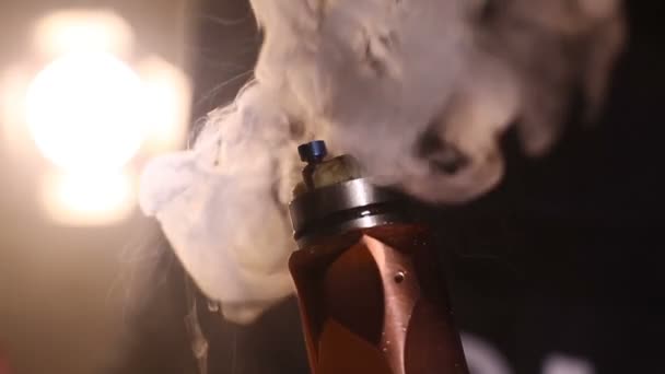 Vaporizer Mechanical Mod Firing with cotton and E-Juice on dual coil build — Stock Video