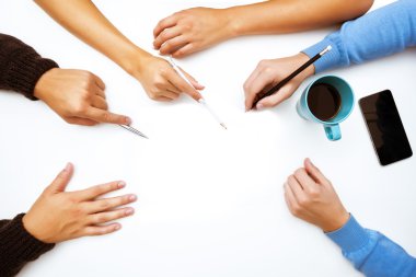 Grup için yeni bir proje planlama iş adamları