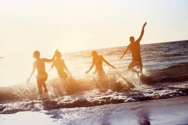 Mutlu arkadaş plaj tatil tatil