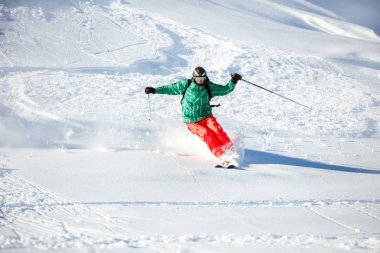 Kayakçı offpiste freeride backcountry kar toz