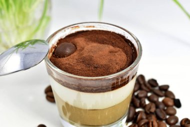 Cappuccino mus tatlısı