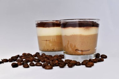 Cappuccino mus tatlısı