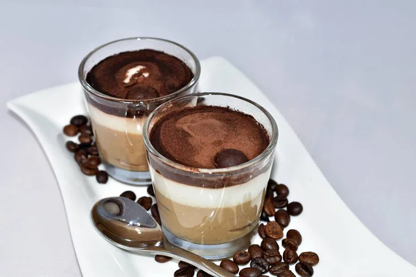 Cappuccino-Mousse-Dessert — Stockfoto