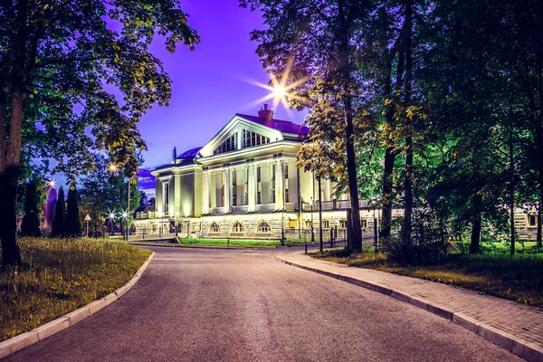 Taş ada beyaz gece Theater