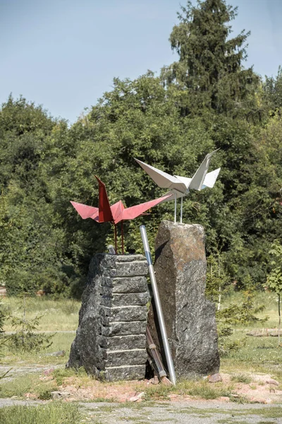 Monumento "Grúas de papel" en Chernobyl . — Foto de Stock