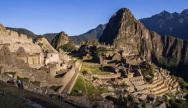 Machu Picchu Inca şehir, gündoğumu, Peru — Stok fotoğraf