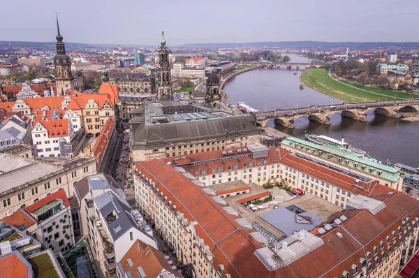 Dresden, Saksonya, Almanya eski şehrin havadan görünümü