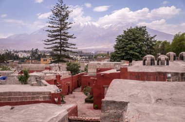 Volkanlar Santa Catalina Manastırı: Arequipa, Peru görüntüleyin