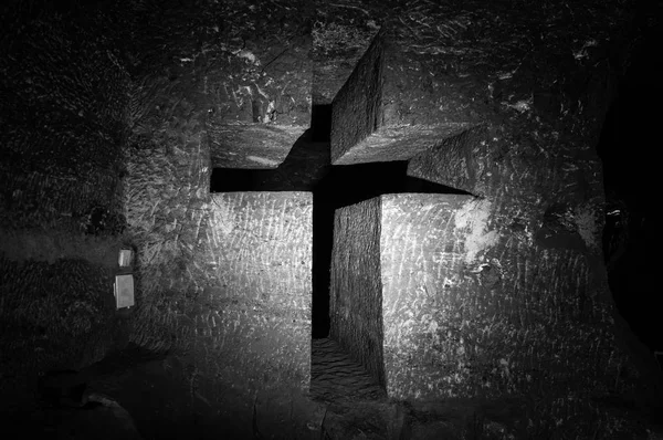 Christian Cross Sculpture in Salt Cathedral of Zipaquira, Colombia — Stock Photo, Image