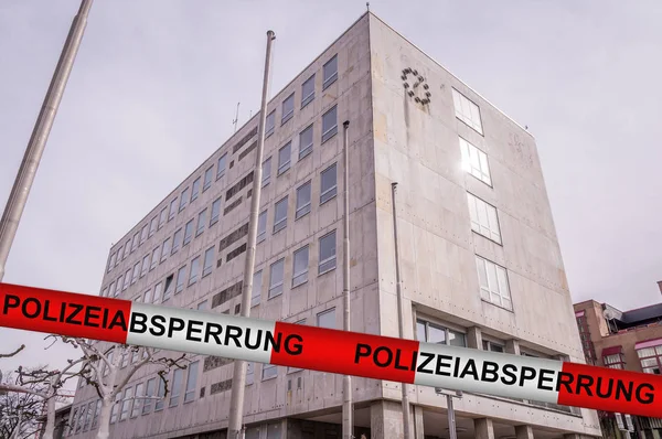 Barricade de la police après l'alerte à la bombe à la mairie de Gaggenau, Allemagne — Photo