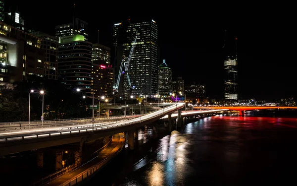 Nighttime cityscape of Brisbane — Stock Photo, Image