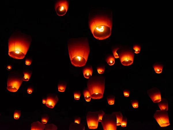 Lanterne di carta al festival delle lanterne del cielo, Pingxi, Taiwan Immagine Stock