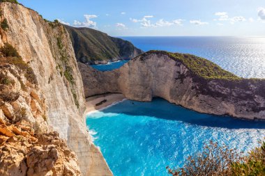 Navagio plaj mavi kristal su, Zakynthos Island, Yunanistan