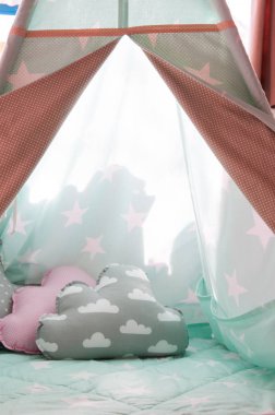 çocuklar için oyun ve hayal güçlerini kullanmak için boşluk