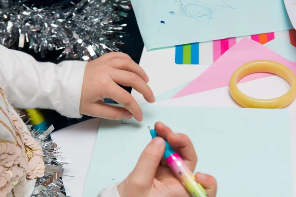 Niños Usando Equipo Arte Para Dibujar Hacer Dibujos Primer Plano — Foto de Stock