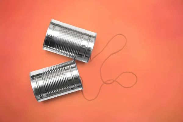 Comunicações e chamadas de negócios conceito de lata pode telefone w — Fotografia de Stock