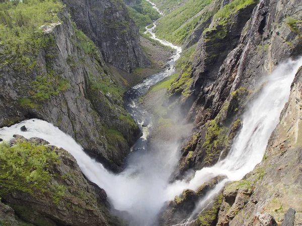 Şelale Voringfossen, Norveç'te en büyük şelale