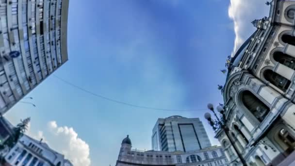 Králičí díra planeta 360 stupeň Kyjevská Opera staré budova novorenesanční styl pohled na slavné stavby sovětský styl budovy Cityscape turistika na Ukrajině — Stock video