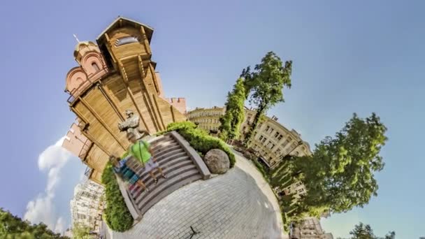 Little Tiny Planet 360 Degree Golden Gate Kiev Sights Yaroslav the Wise Monument Lawyer's Day Cityscape Stairs to the Statue People Walking Tour to Kiev — Stock Video