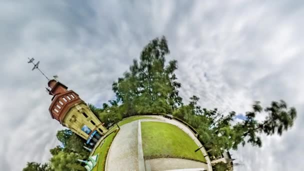 Little Tiny Planet 360 stopień. Wieża wodna. Kijów. Muzeum wodne. wycieczka do Ukrainy. Odsetki Kijów — Wideo stockowe